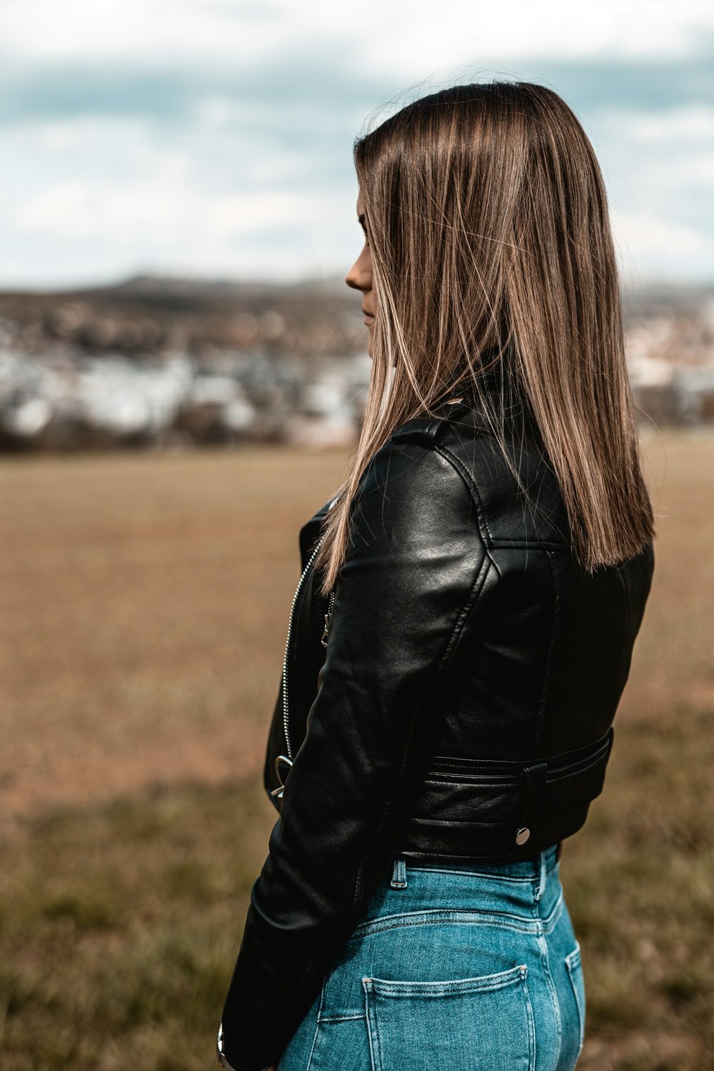 How to Layer a Leather Jacket Through the Seasons - leather jacket outfit