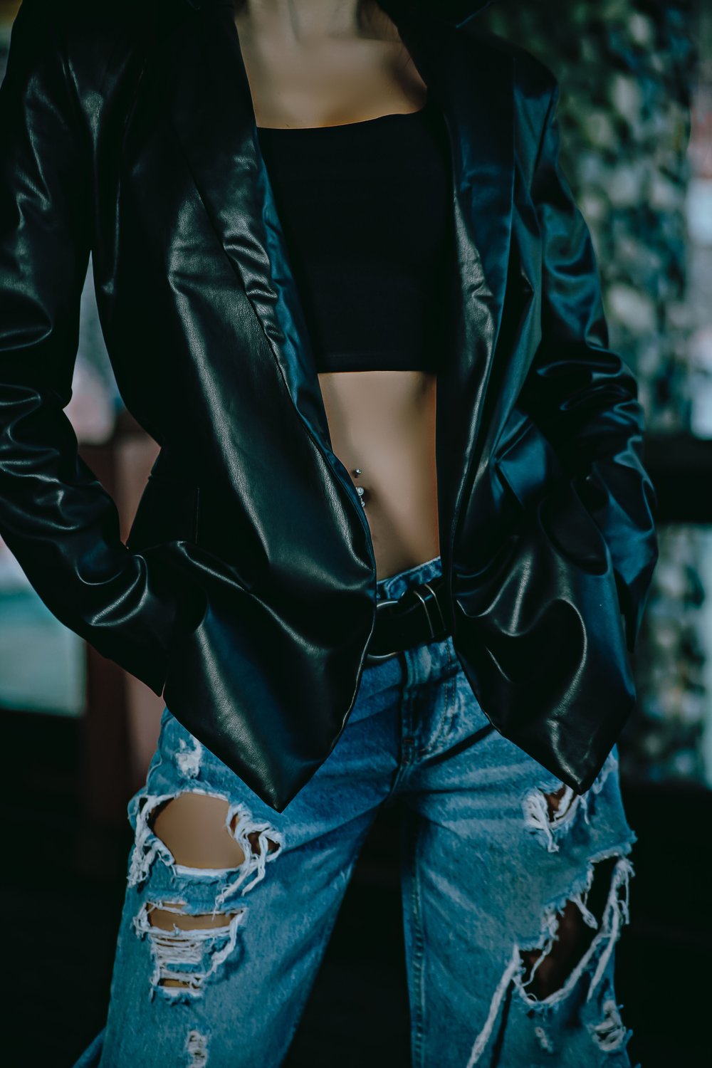 Leather Jacket Outfit Ideas for Petite Women - leather jacket outfit
