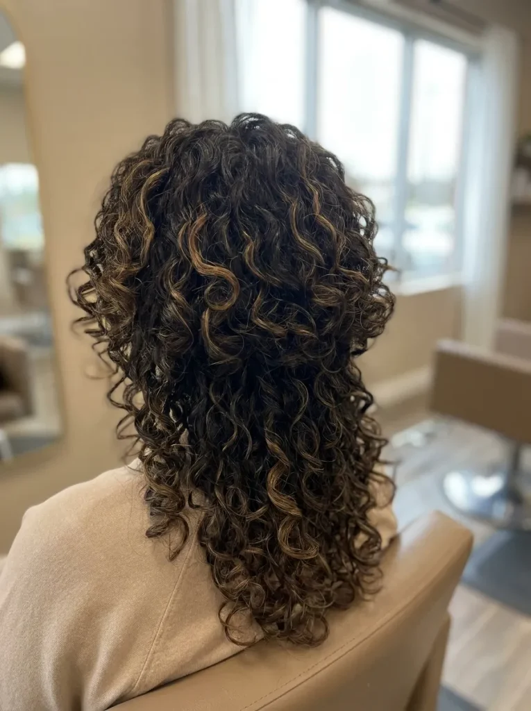 Curly Volume Cut